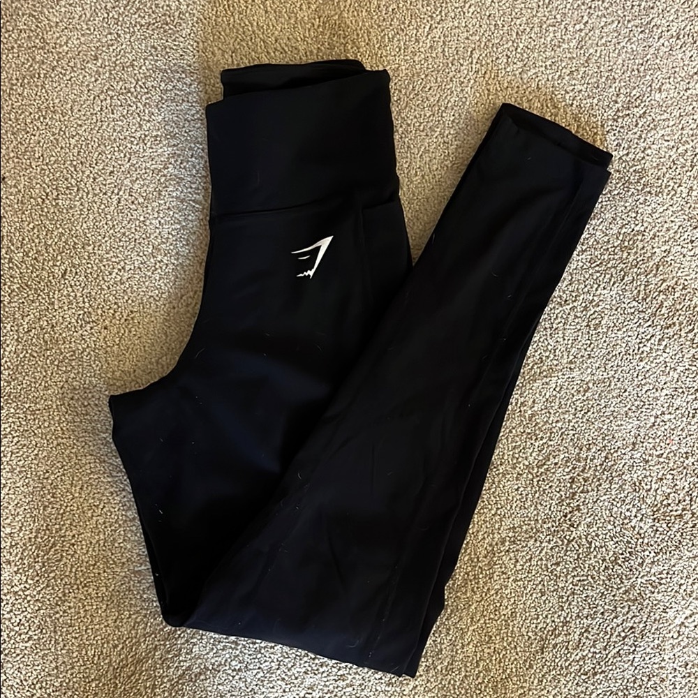 Black gymshark leggings  with pockets